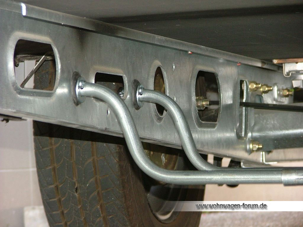 Einbaubericht ALKO Ersatzradhalter Fahrwerks und Chassistechnik